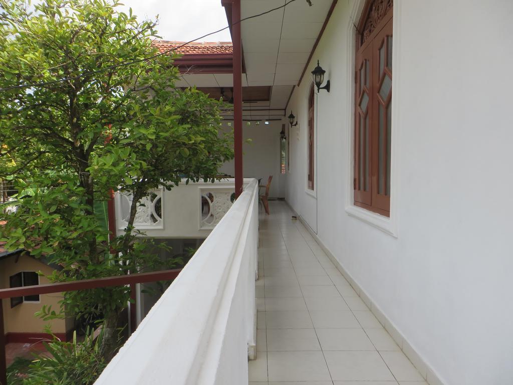Bentota Home Stay Bagian luar foto